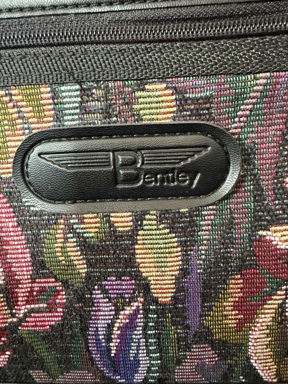 Vintage Bentley Floral Tapestry Makeup Train Case - Picture 2 of 8